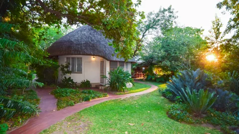 Kiaat Bungalows & Caravan Park