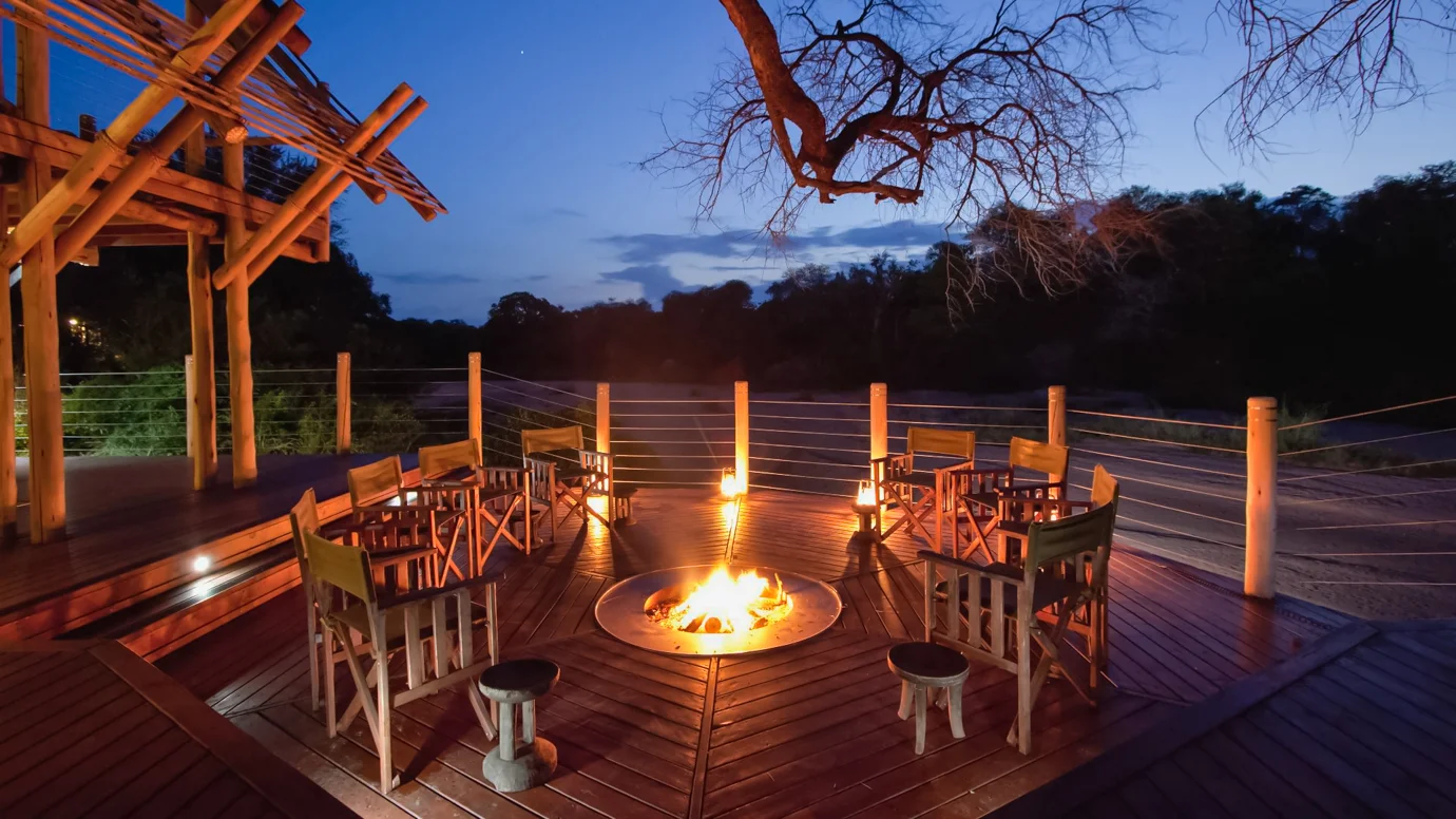 Rhino Post Safari Lodge