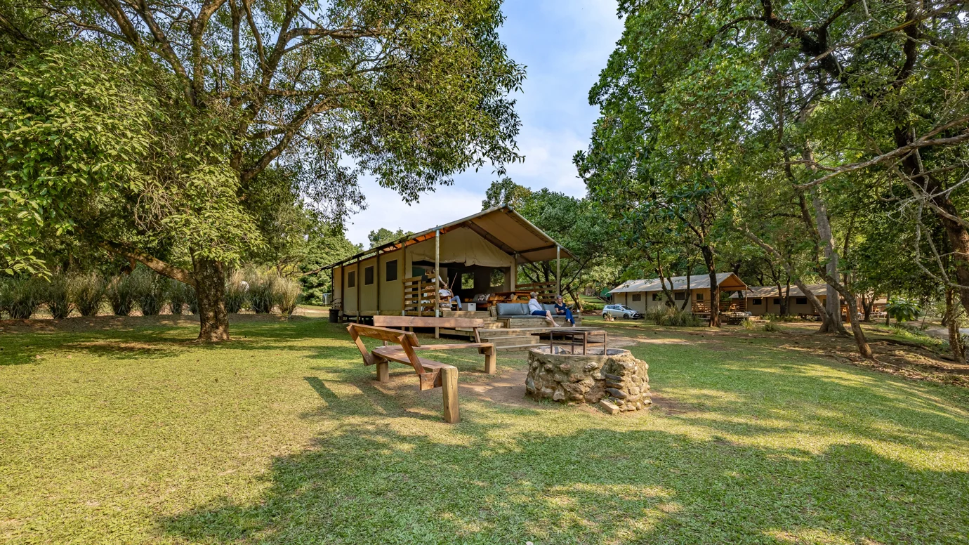 Mackers Cottages & Africamps Mackers Cottages & Africamps
